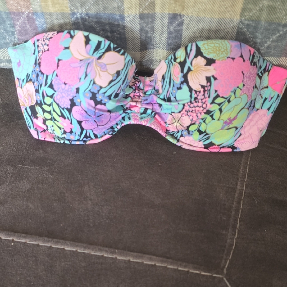 Victoria's Secret Vibrant Patterned Bikini Top